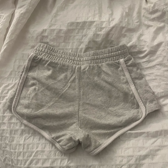 Gap shorts - Picture 2 of 3